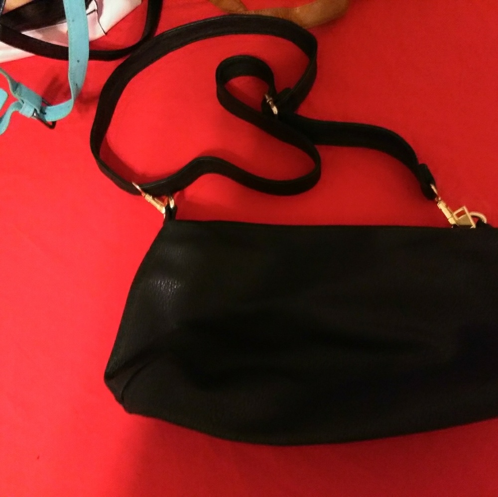 Purses - Picture 6 of 8